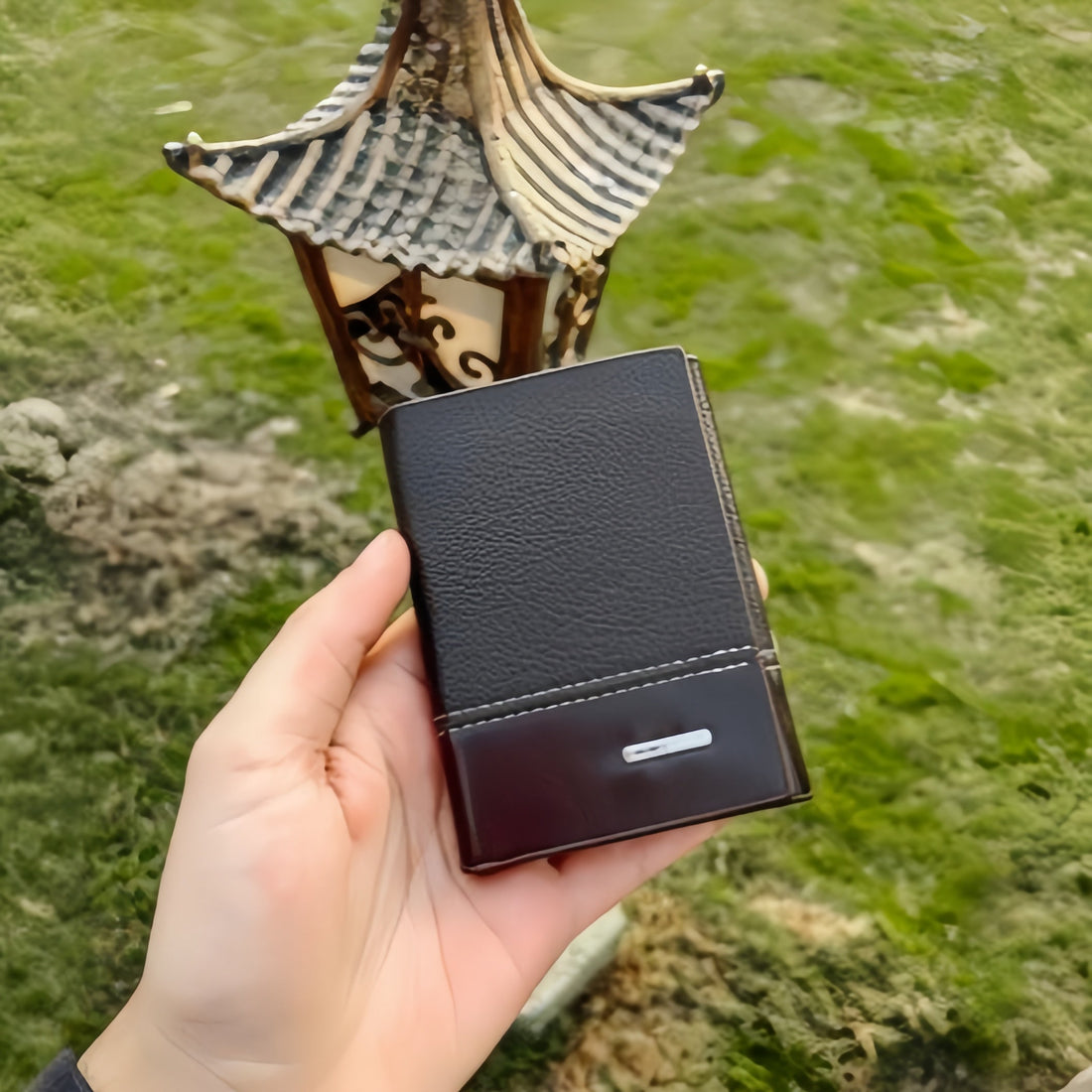 Men Tri fold Leather Wallet